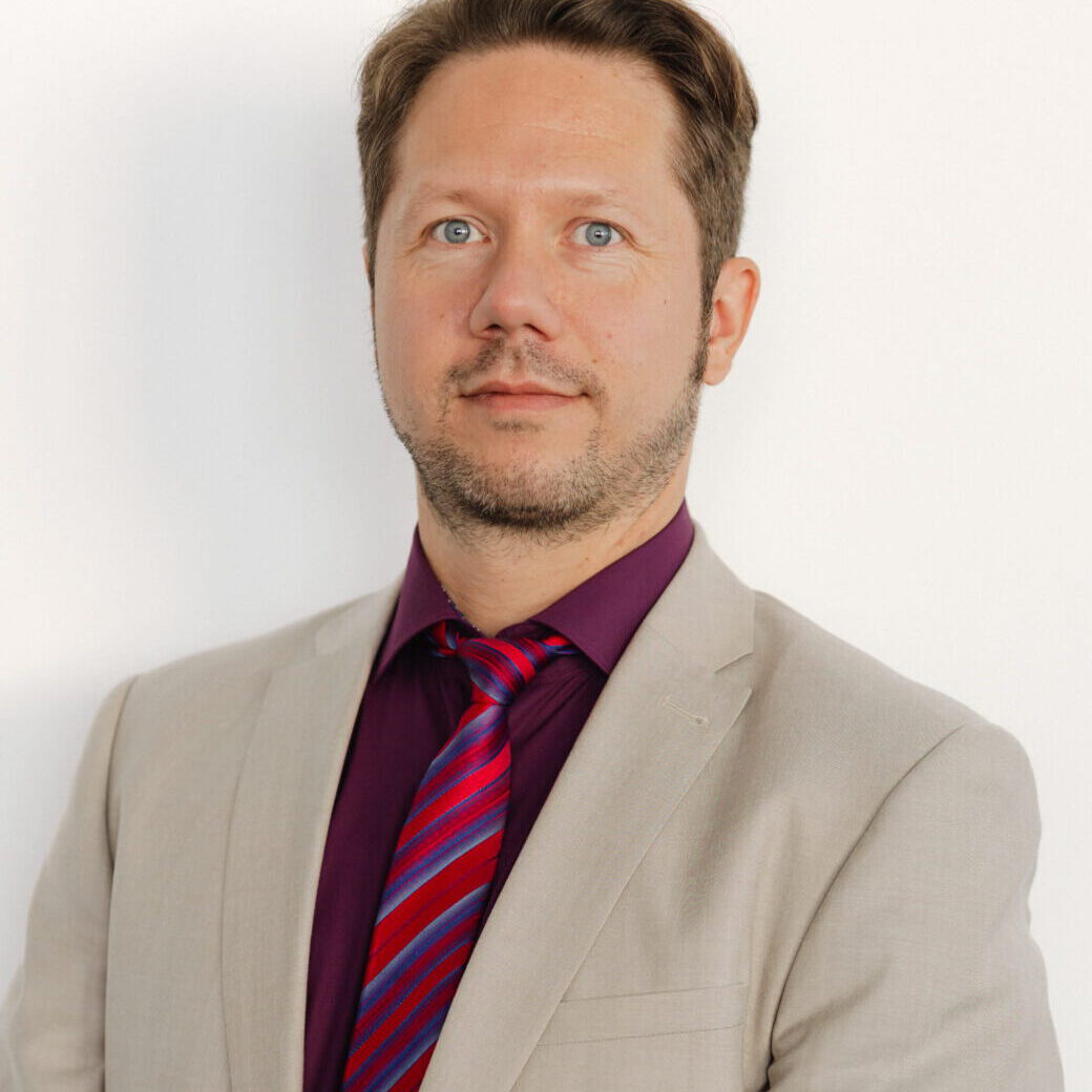 Stefan Heise, Fachanwalt für Miet– und WEG-Recht, Fachanwalt für Bank- und Kapitalmarktrecht , weitere Tätigkeitsschwerpunkte: Steuerrecht Stefan Heise, Fachanwalt für Miet– und WEG-Recht, Fachanwalt für Bank- und Kapitalmarktrecht , weitere Tätigkeitsschwerpunkte: Steuerrecht