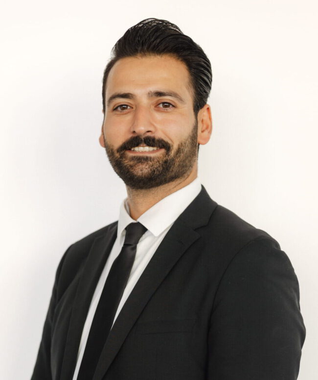 Mazlum Dogan, Rechtsanwalt mit dem Tätigkeitsschwerpunkt im Arbeitsrecht und allgemeinen Zivilrecht